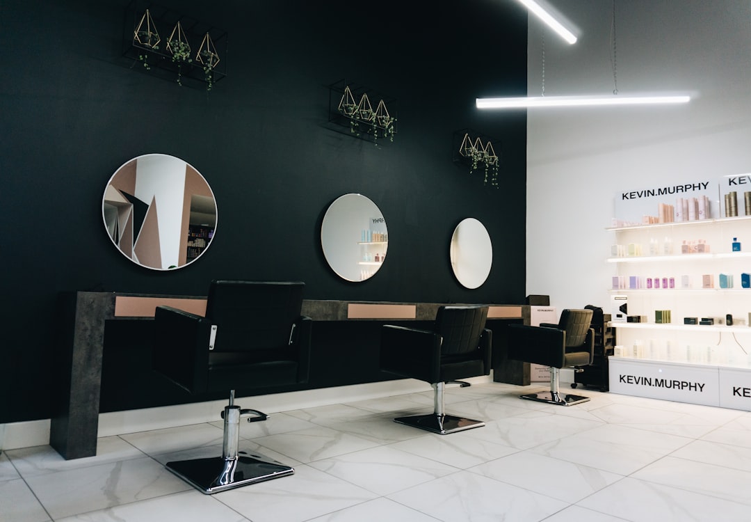 Maison Versailles Nantes - coiffeur- HeadSpa - soins visage