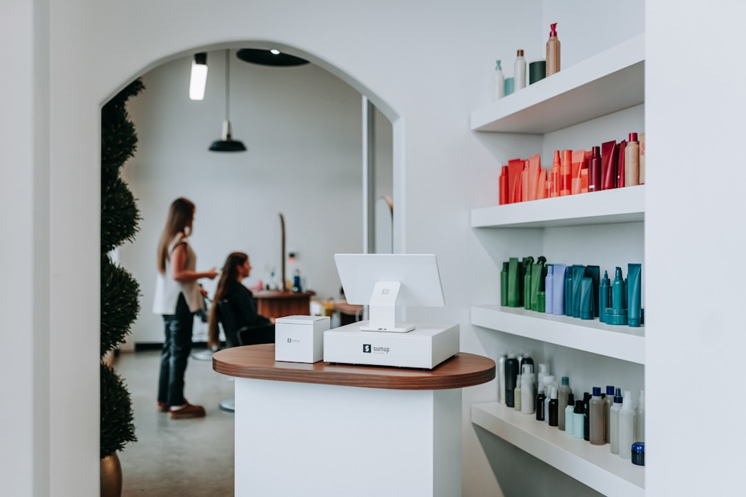 Maison Versailles Nantes - coiffeur- HeadSpa - soins visage - photo 5